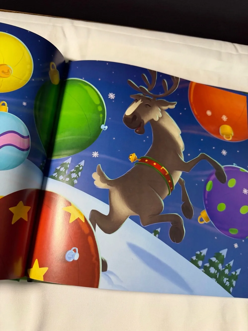 How to Catch a Reindeer by Alice Walstead & Andy Elkerton - NEW
